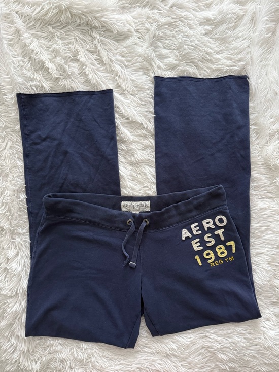 Aeropostale Pants - Vintage Low rise Aeropostale Navy Blue Sweatpants with Yellow Letters